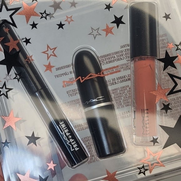 NEW MAC Cosmetics Stars of the Party Neutral 3pc Kit - Picture 2 of 3